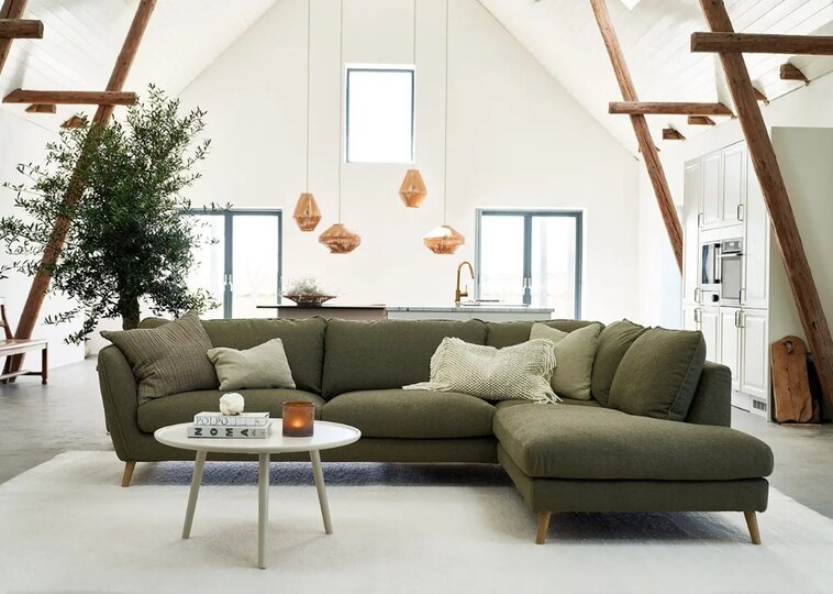 Interiérový nábytek