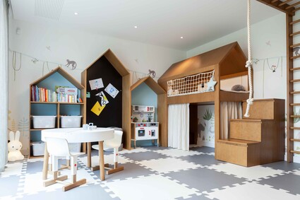 Hostivařský dům: dětský pokoj a herna 