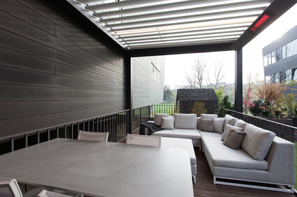 Rodinná terasa s pergolou 