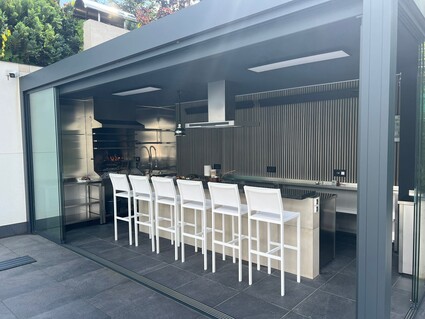 Bioklimatická pergola v atypickém rozměru