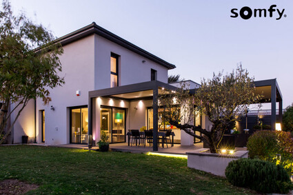 Automatizace domácnosti: jak si usnadnit život s chytrým stíněním