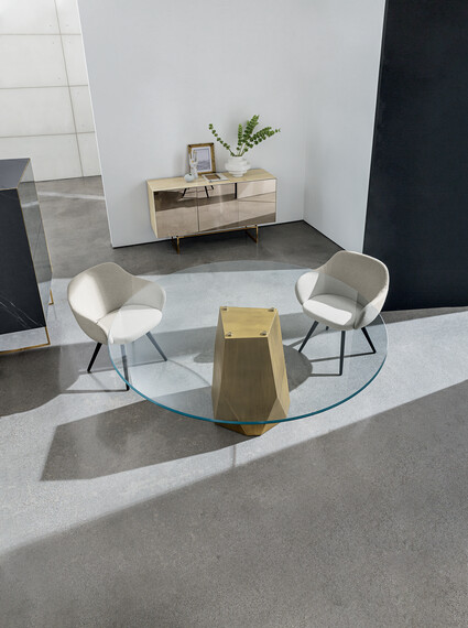 Jídelní stoly, které spojují: trendy, materiály a inspirace