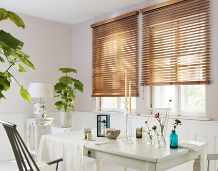 Leha dřevěná žaluzie